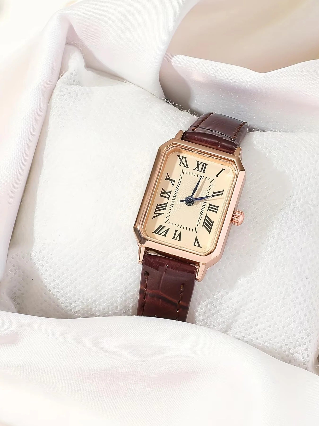 Woman's Casual Rectangle Pointer Quartz Watch Rome Fashion Analog Retro PU Leather Wrist Watch